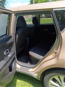 2015 Kia Soul + - Photo 7 - Terre Haute, IN 47807