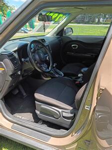 2015 Kia Soul + - Photo 6 - Terre Haute, IN 47807