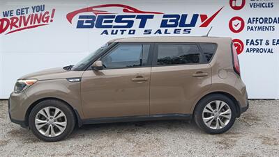 2015 Kia Soul + - Photo 2 - Terre Haute, IN 47807