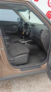 2015 Kia Soul + - Photo 3 - Terre Haute, IN 47807