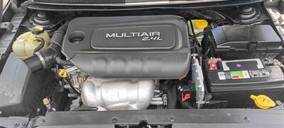 2015 Chrysler 200 Limited - Photo 9 - Terre Haute, IN 47807