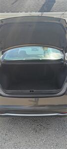 2015 Chrysler 200 Limited - Photo 10 - Terre Haute, IN 47807
