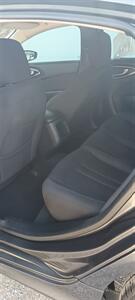 2015 Chrysler 200 Limited - Photo 4 - Terre Haute, IN 47807