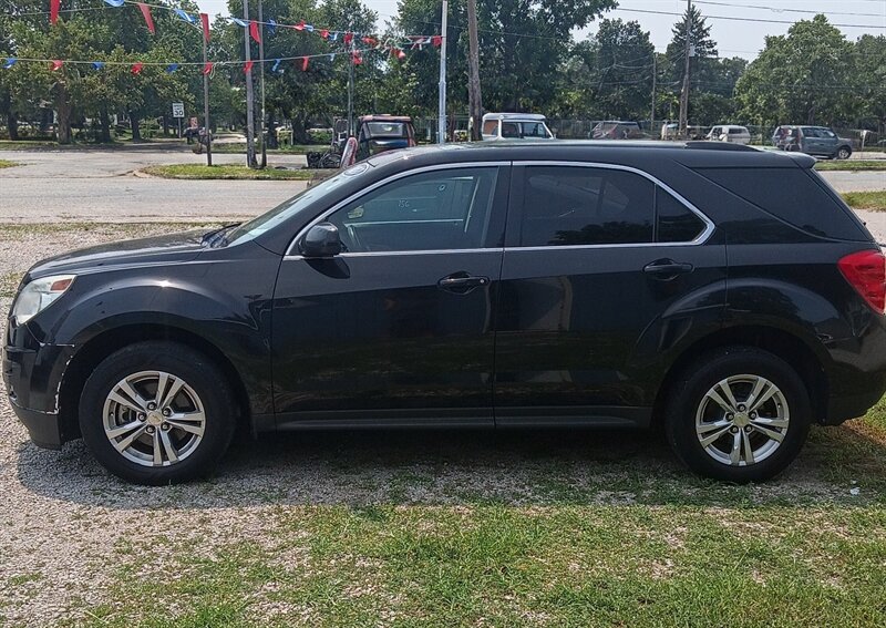 2012 Chevrolet Equinox LT   - Photo 1 - Terre Haute, IN 47807