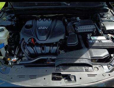 2015 Kia Optima LX   - Photo 8 - Terre Haute, IN 47807