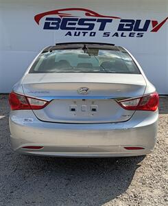 2012 Hyundai SONATA SE - Photo 4 - Terre Haute, IN 47807