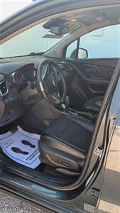 2018 Chevrolet Trax LT - Photo 3 - Terre Haute, IN 47807