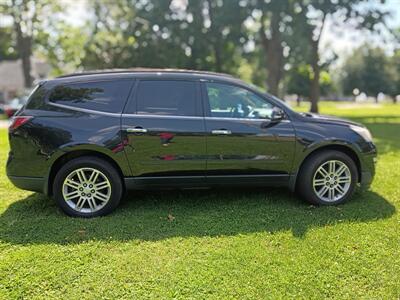 2013 Chevrolet Traverse LT   - Photo 2 - Terre Haute, IN 47807