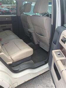 2009 Ford Flex SEL - Photo 8 - Terre Haute, IN 47807