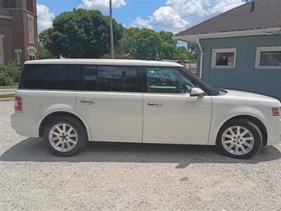 2009 Ford Flex SEL - Photo 2 - Terre Haute, IN 47807
