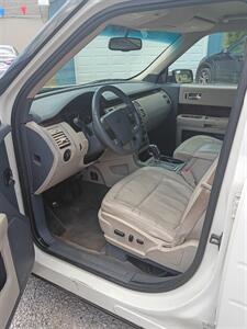 2009 Ford Flex SEL - Photo 5 - Terre Haute, IN 47807