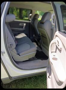 2012 Chevrolet Traverse LS   - Photo 7 - Terre Haute, IN 47807