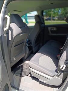 2012 Chevrolet Traverse LS   - Photo 5 - Terre Haute, IN 47807
