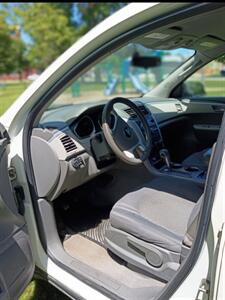 2012 Chevrolet Traverse LS   - Photo 4 - Terre Haute, IN 47807