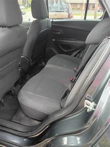 2016 Chevrolet Trax LS - Photo 5 - Terre Haute, IN 47807