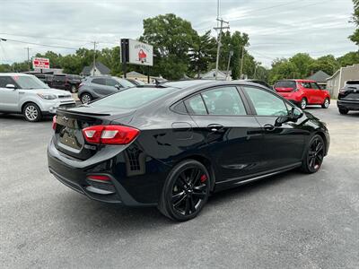 2018 Chevrolet Cruze LT Auto - Photo 5 - Terre Haute, IN 47804