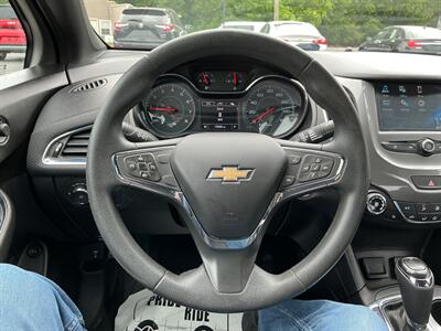 2018 Chevrolet Cruze LT Auto - Photo 19 - Terre Haute, IN 47804