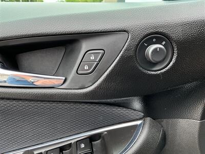 2018 Chevrolet Cruze LT Auto - Photo 15 - Terre Haute, IN 47804