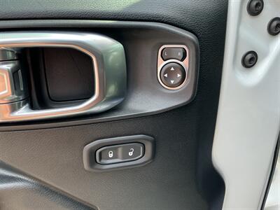 2020 Jeep Gladiator Sport S - Photo 15 - Terre Haute, IN 47804
