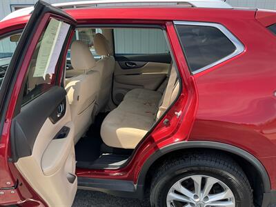 2016 Nissan Rogue S - Photo 10 - Terre Haute, IN 47804