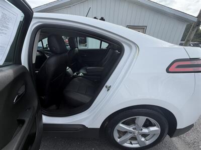 2015 Chevrolet Volt Premium   - Photo 9 - Terre Haute, IN 47804