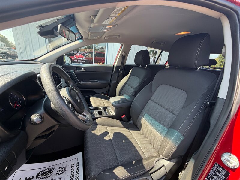 2020 Kia Sportage LX - Photo 24 - Terre Haute, IN 47804
