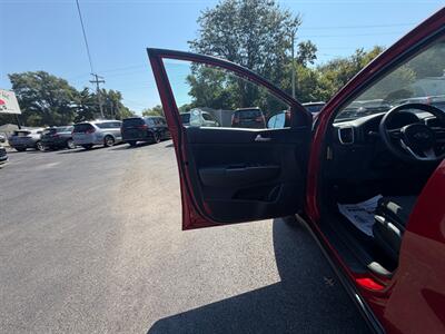 2020 Kia Sportage LX - Photo 19 - Terre Haute, IN 47804