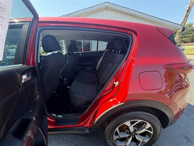 2020 Kia Sportage LX - Photo 8 - Terre Haute, IN 47804