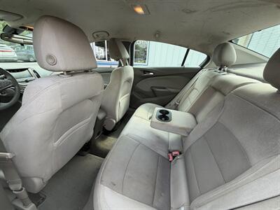 2017 Chevrolet Cruze LT Auto   - Photo 14 - Terre Haute, IN 47804