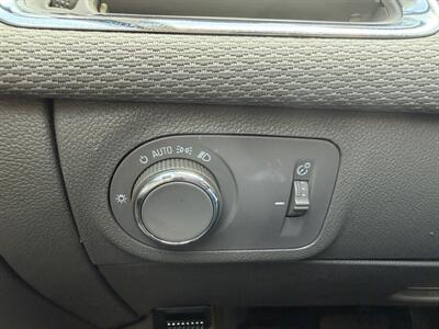 2017 Chevrolet Cruze LT Auto   - Photo 22 - Terre Haute, IN 47804