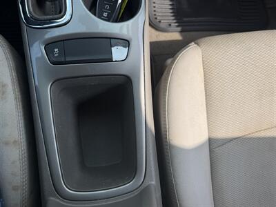 2017 Chevrolet Cruze LT Auto   - Photo 28 - Terre Haute, IN 47804