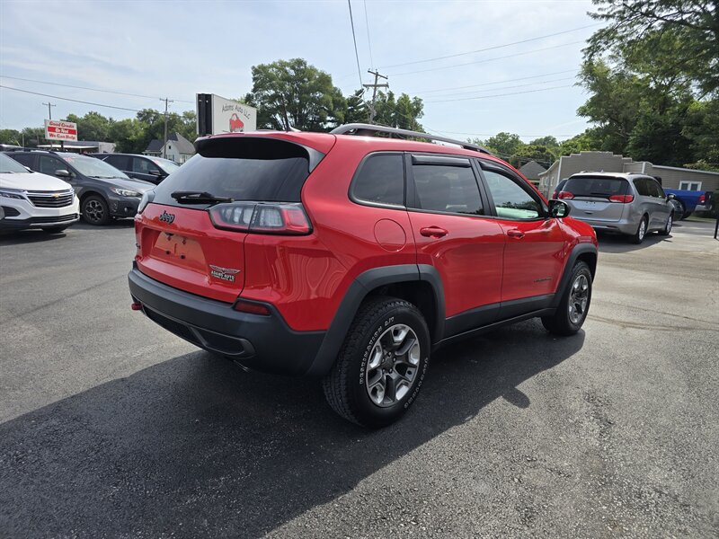 2019 Jeep Cherokee Trailhawk - Photo 9 - Terre Haute, IN 47804