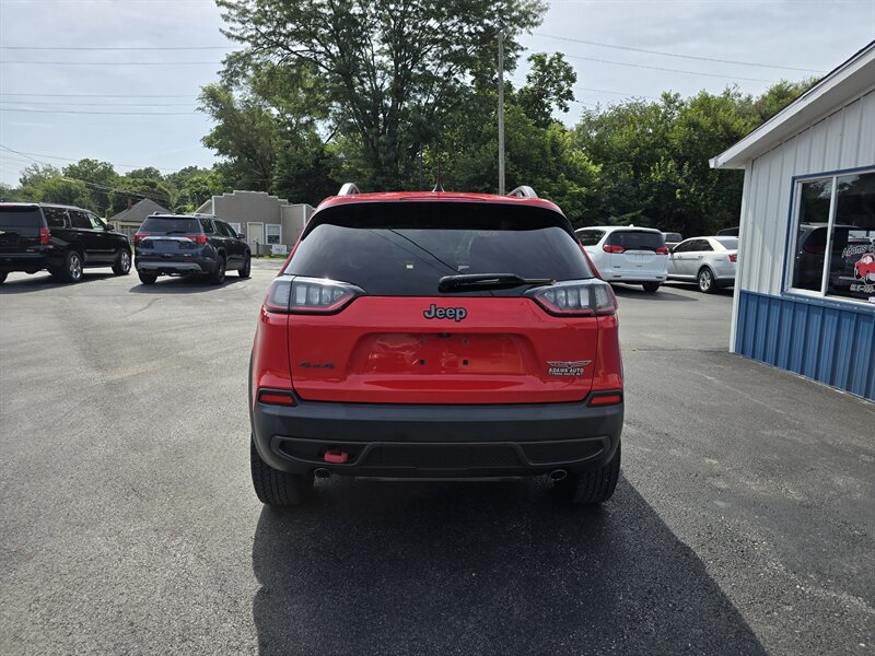 2019 Jeep Cherokee Trailhawk - Photo 7 - Terre Haute, IN 47804