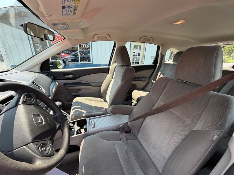 2014 Honda CR-V LX - Photo 17 - Terre Haute, IN 47804