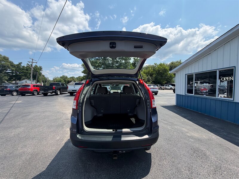 2014 Honda CR-V LX - Photo 8 - Terre Haute, IN 47804