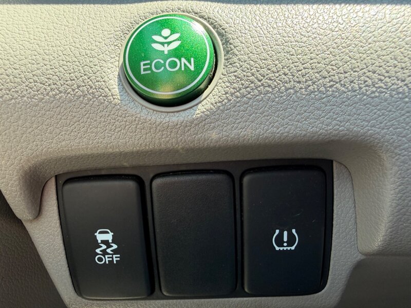 2014 Honda CR-V LX - Photo 28 - Terre Haute, IN 47804