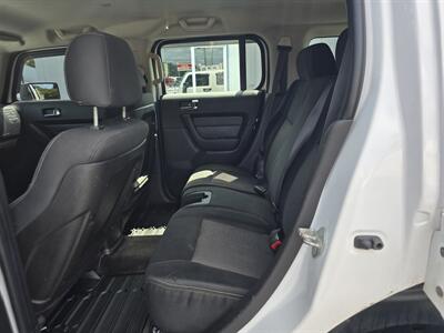 2009 Hummer H3   - Photo 14 - Terre Haute, IN 47804