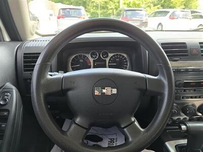 2009 Hummer H3   - Photo 18 - Terre Haute, IN 47804