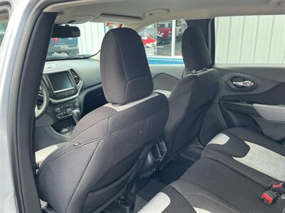 2014 Jeep Cherokee Latitude   - Photo 12 - Terre Haute, IN 47804