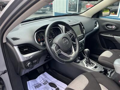 2014 Jeep Cherokee Latitude   - Photo 9 - Terre Haute, IN 47804