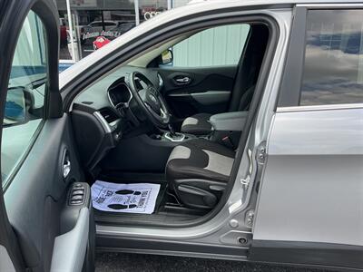2014 Jeep Cherokee Latitude   - Photo 8 - Terre Haute, IN 47804