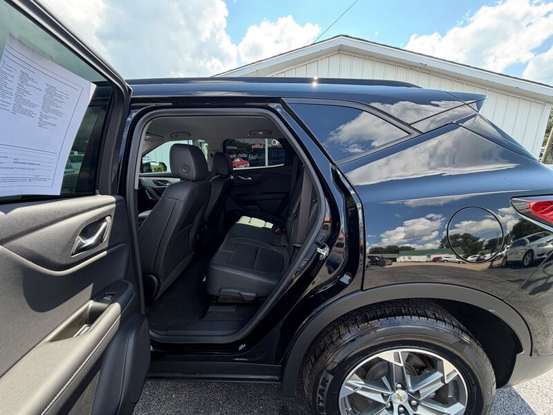 2024 Chevrolet Blazer LT - Photo 9 - Terre Haute, IN 47804