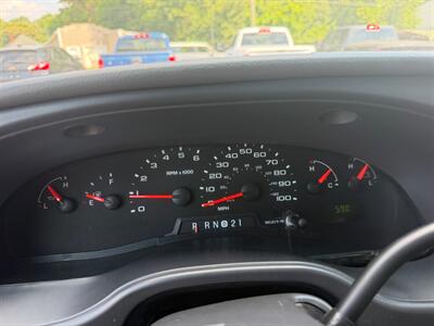 2006 Ford E-Series Van 350 XL CLUB WAGON - Photo 24 - Terre Haute, IN 47804