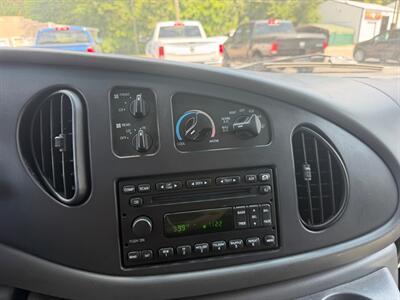 2006 Ford E-Series Van 350 XL CLUB WAGON - Photo 26 - Terre Haute, IN 47804