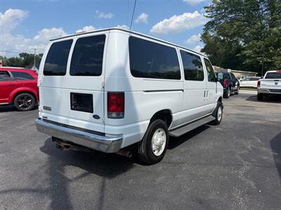 2006 Ford E-Series Van 350 XL CLUB WAGON - Photo 5 - Terre Haute, IN 47804
