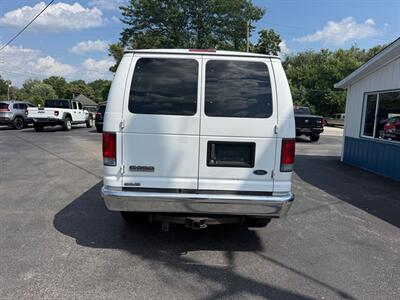2006 Ford E-Series Van 350 XL CLUB WAGON - Photo 4 - Terre Haute, IN 47804