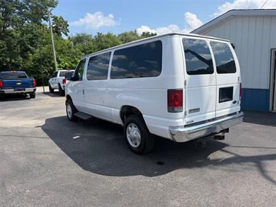 2006 Ford E-Series Van 350 XL CLUB WAGON - Photo 3 - Terre Haute, IN 47804