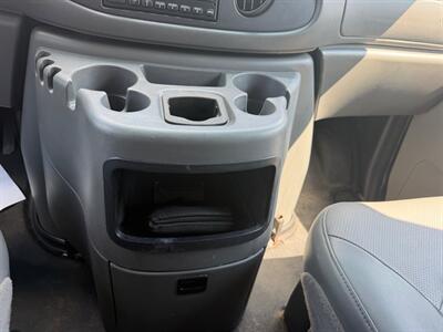 2006 Ford E-Series Van 350 XL CLUB WAGON - Photo 27 - Terre Haute, IN 47804