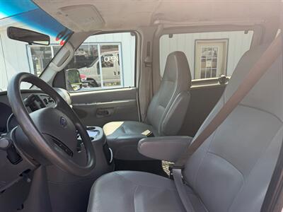2006 Ford E-Series Van 350 XL CLUB WAGON - Photo 19 - Terre Haute, IN 47804