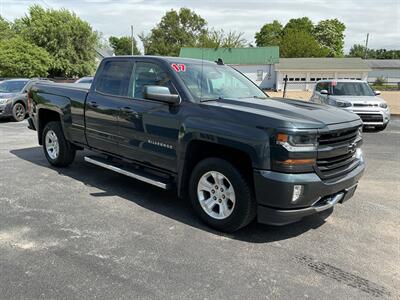 2017 Chevrolet Silverado 1500 LT Z71 - Photo 6 - Terre Haute, IN 47804
